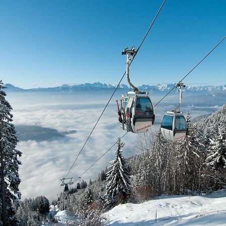 Pension Rosenheim Treffen Luaran gambar