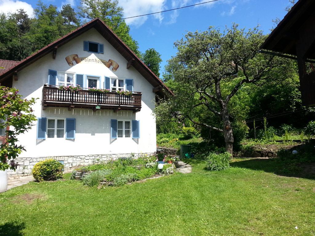 Pension Rosenheim Treffen Luaran gambar
